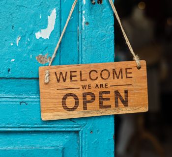 Best Welcome Message Examples and Tips for Successful Customer Onboarding